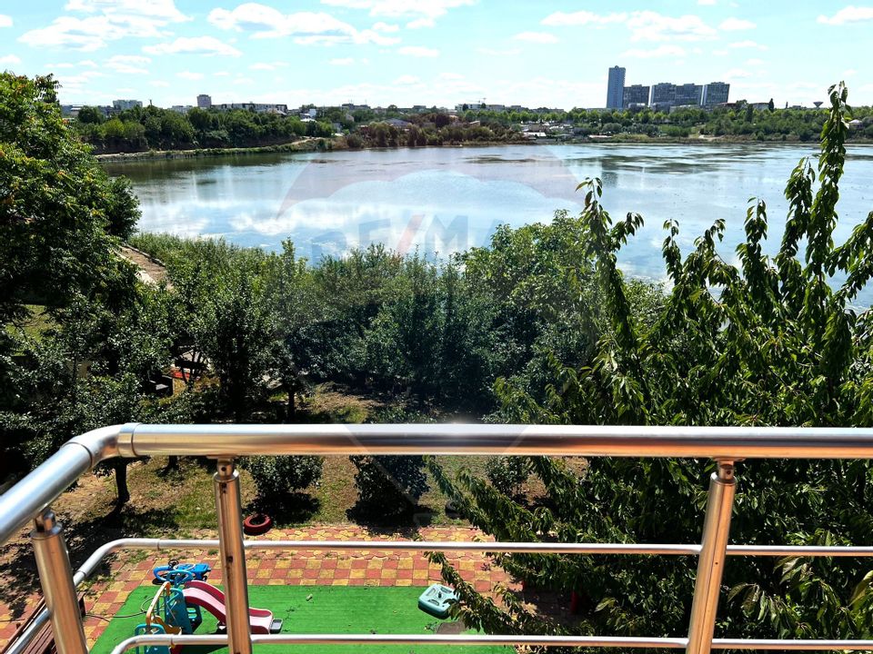 Apartament cu 6 camere de vânzare în zona Fundeni