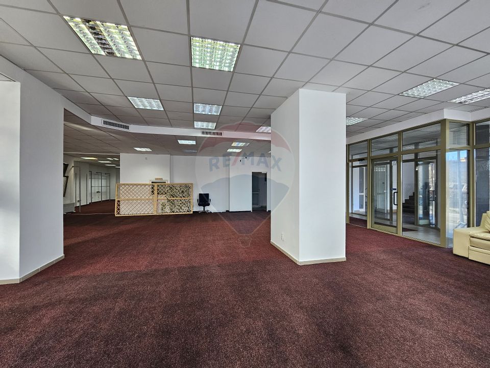 2,600sq.m Office Space for sale, Central area