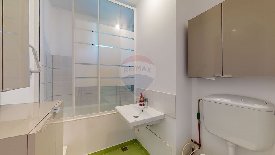 REZERVAT!Apartament 2 camere semidecomandat, finisat modern