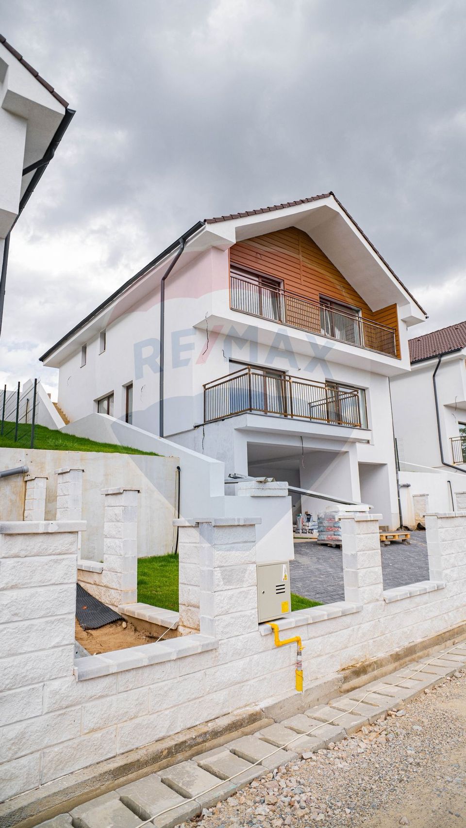 4 room House / Villa for sale