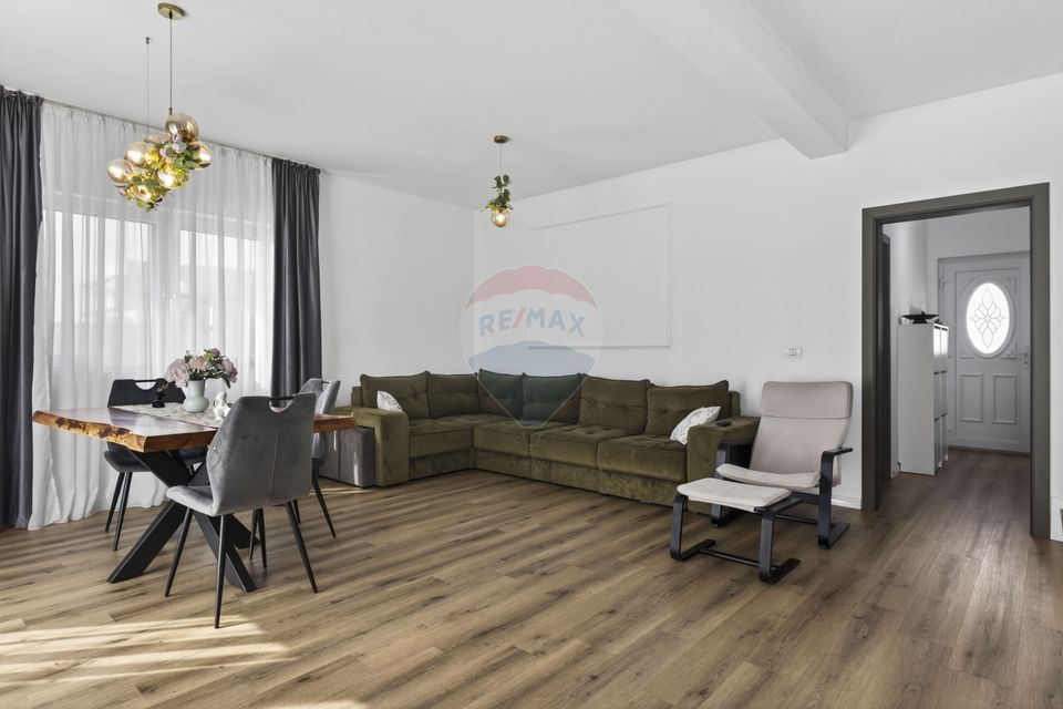 Casă la cheie cu teren 544 mp de vanzare in zona 6 Vanatori,Arad