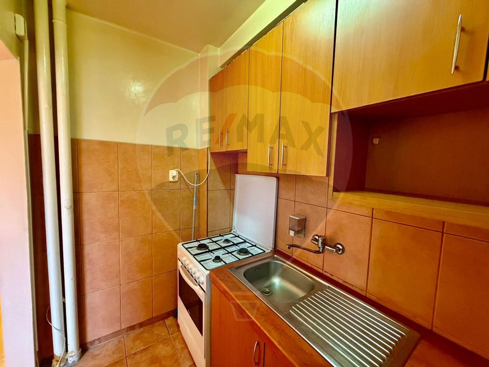 Vanzare garsoniera Metrou Costin Georgian