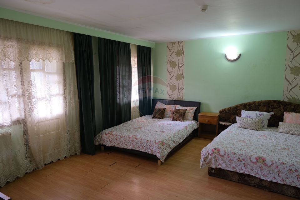 14 room Hotel / Pension for sale, Vest area