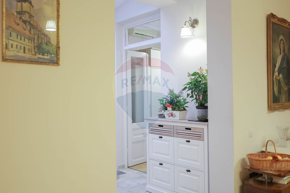 De vânzare Casǎ cu 4 camere, singur în curte, Ultracentral.