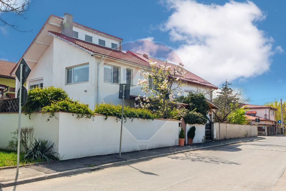 6 room House / Villa for sale, Aviatiei area