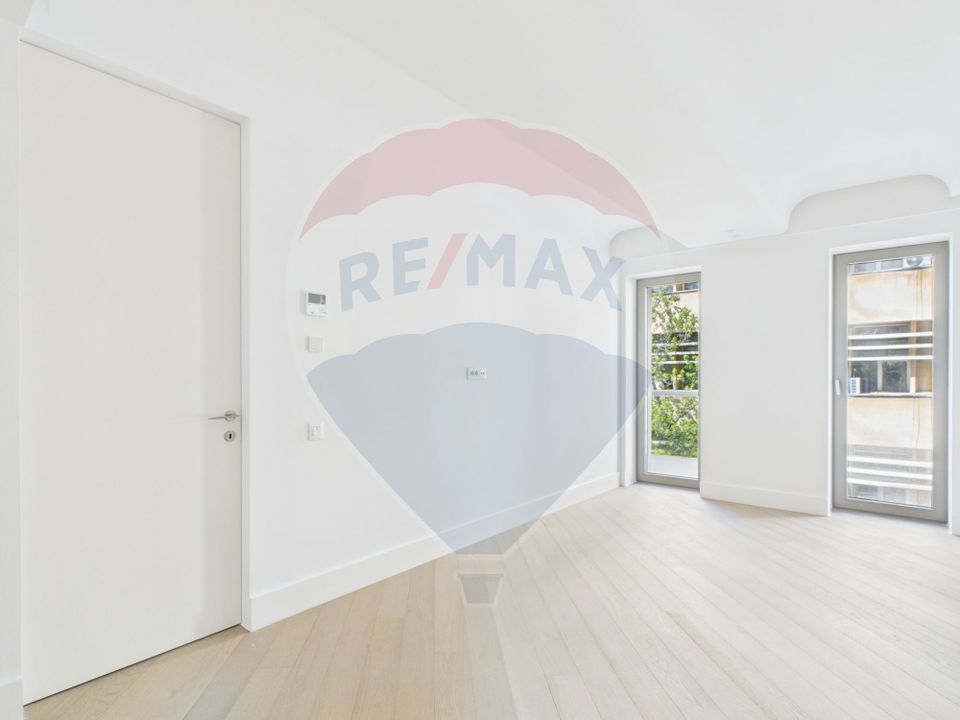 Apartament 2 camere Cortina 126