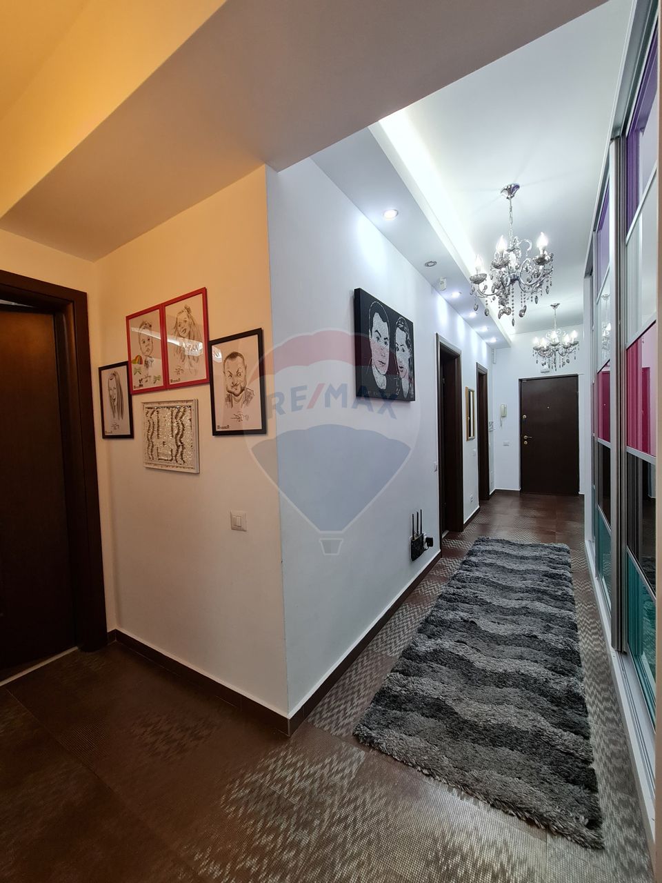 Apartament cu 3 camere de închiriat ultrafinisaje