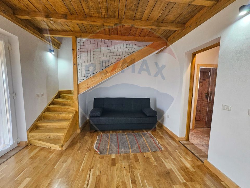 Casă / Vilă cu 4 camere de vânzare Vadu Constanta