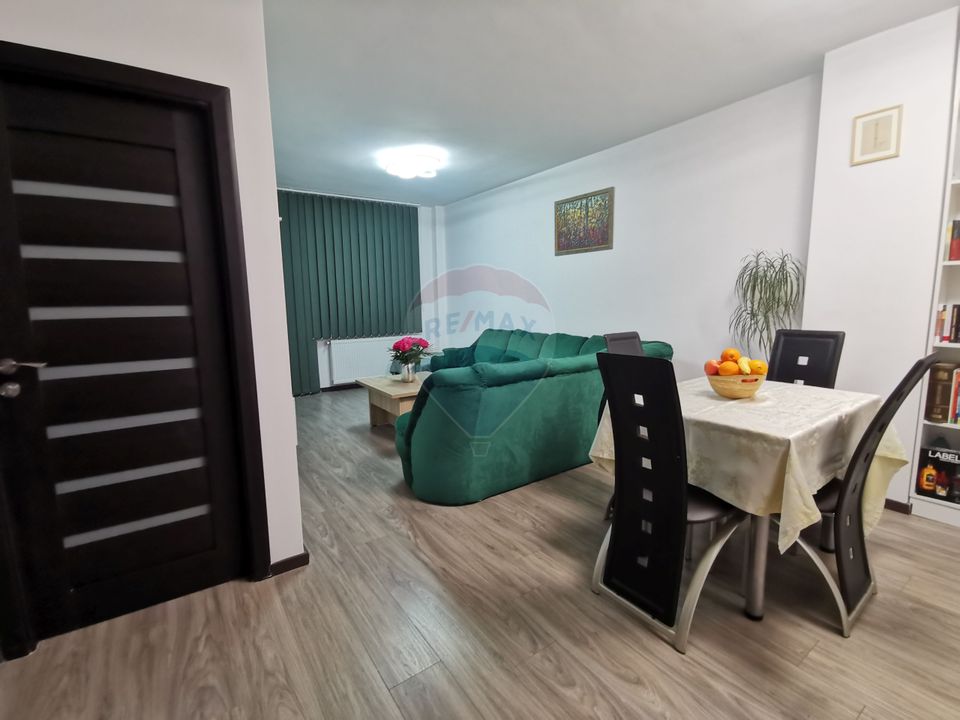 Apartament cu 2 camere de vânzare Dambul Rotund