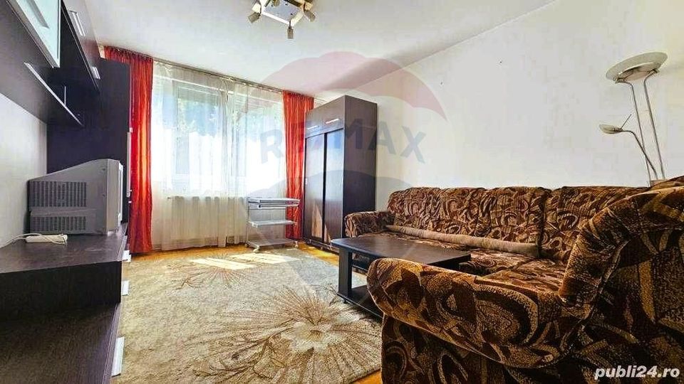 Apartament 2 camere, decomandat, centrala proprie, Podgoria, Et3, lift