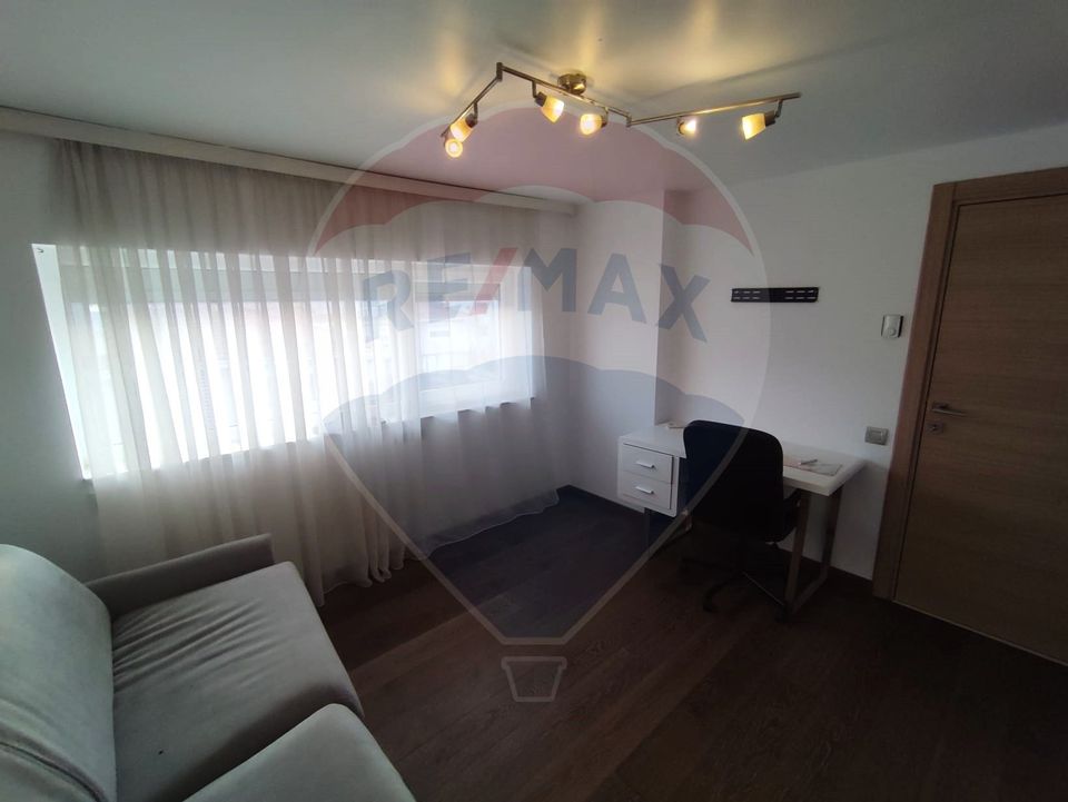 3 room House / Villa for sale, Est area