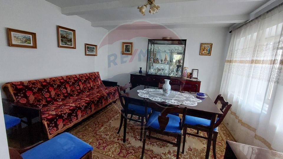4 room House / Villa for sale