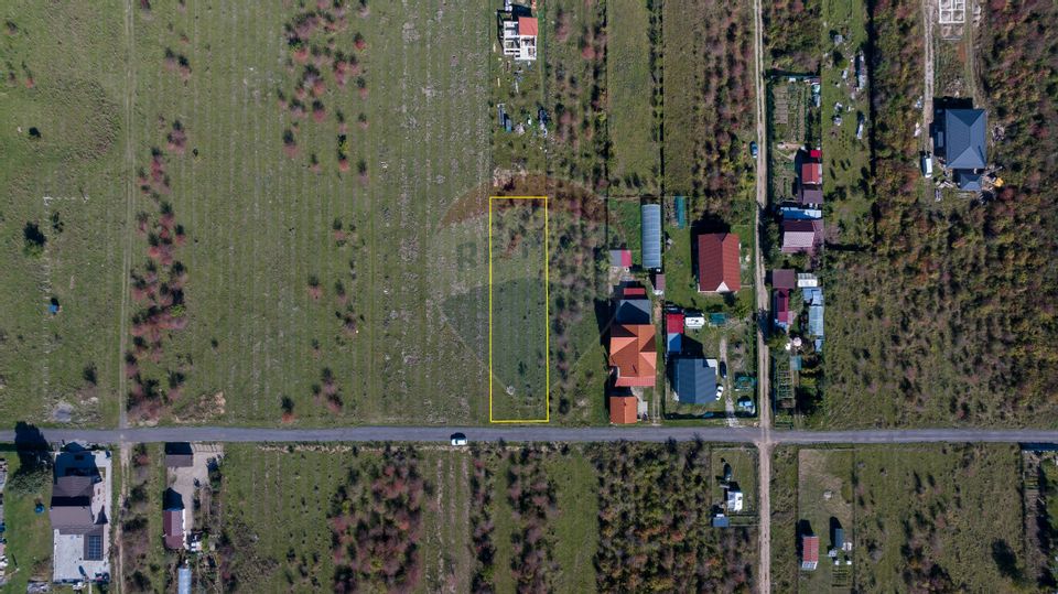 Teren Sanpetru -livada, Strada Nucului, 1296mp, apa, gaz, curent