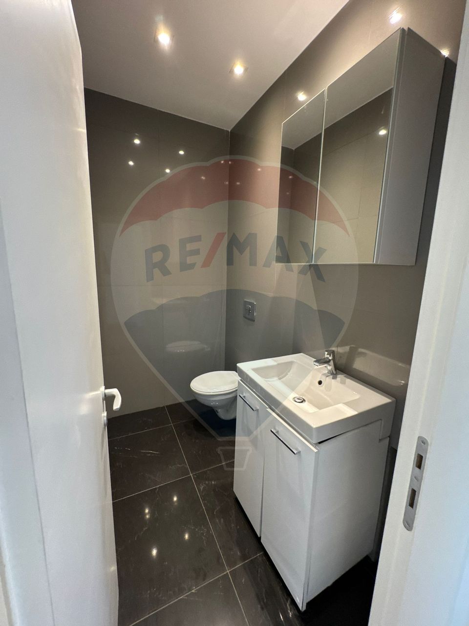 4 room House / Villa for rent, Lascar Catargiu area