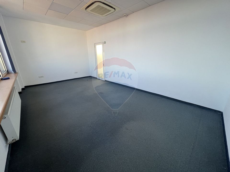 66sq.m Office Space for rent, Ultracentral area