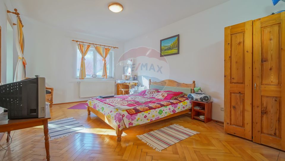 Vila în Poiana Brașov – Refugiu exclusivist și investiție!