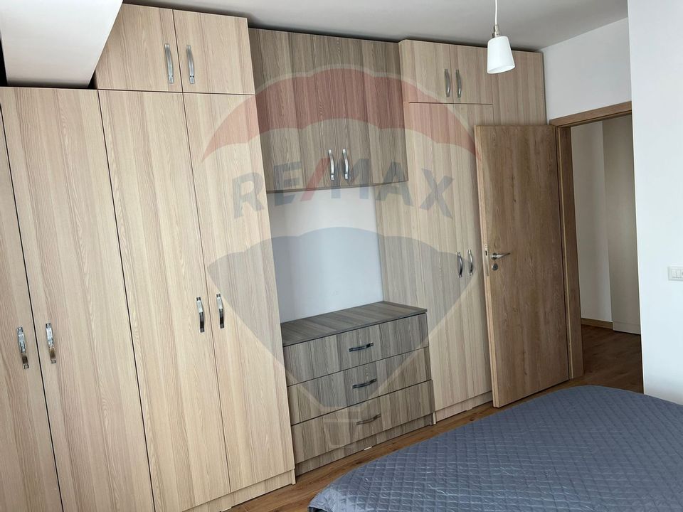 Apartament cu 2 camere de inchiriat în zona ultracentrala-topaz