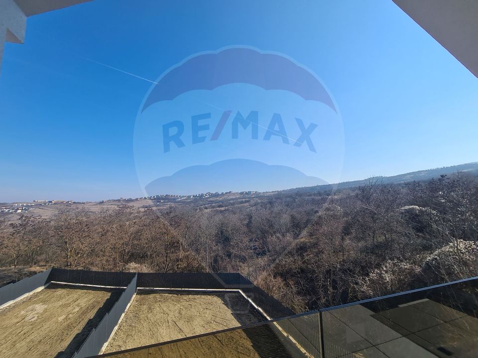 Vând Casă, in Borhanci