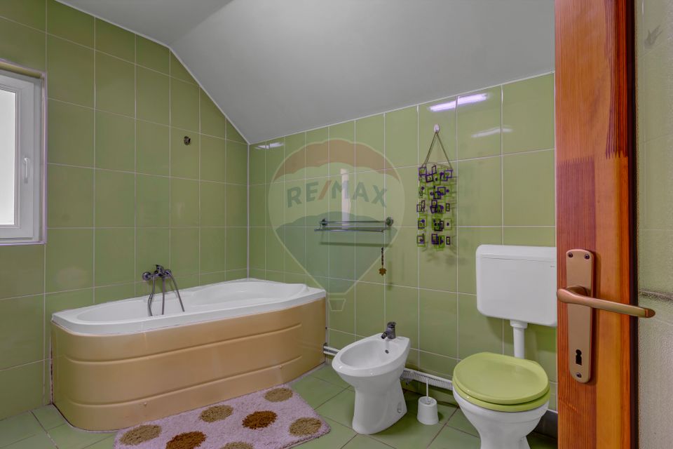 8 room House / Villa for sale, Ultracentral area