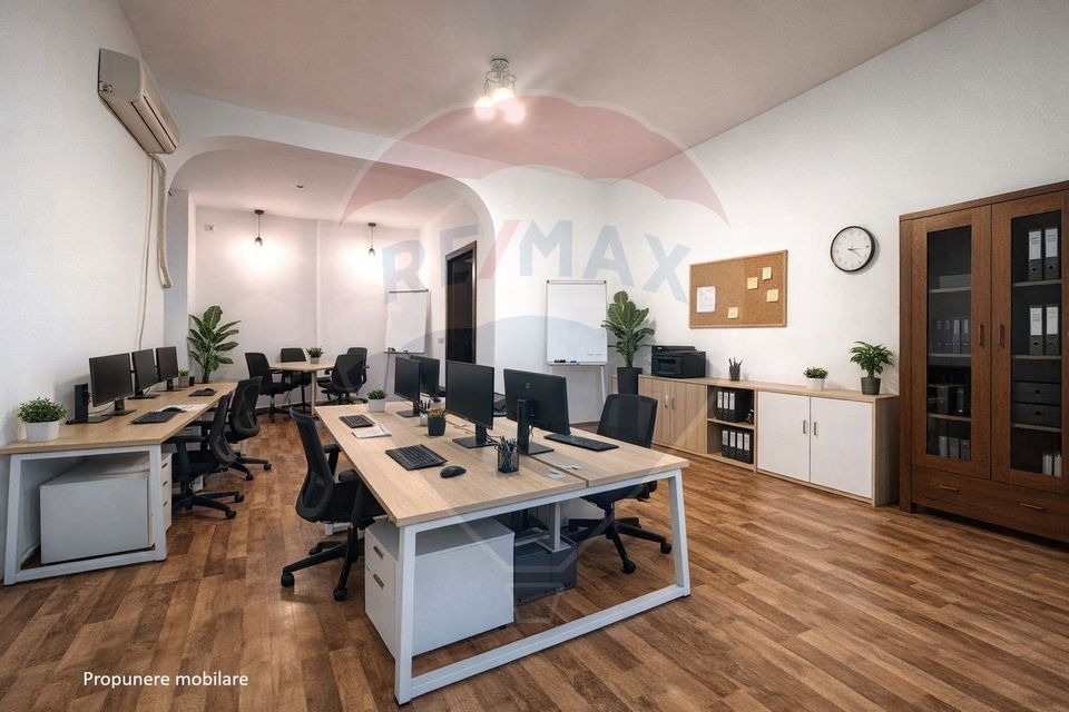 Apartament cu 3 camere de închiriat în zona Dacia