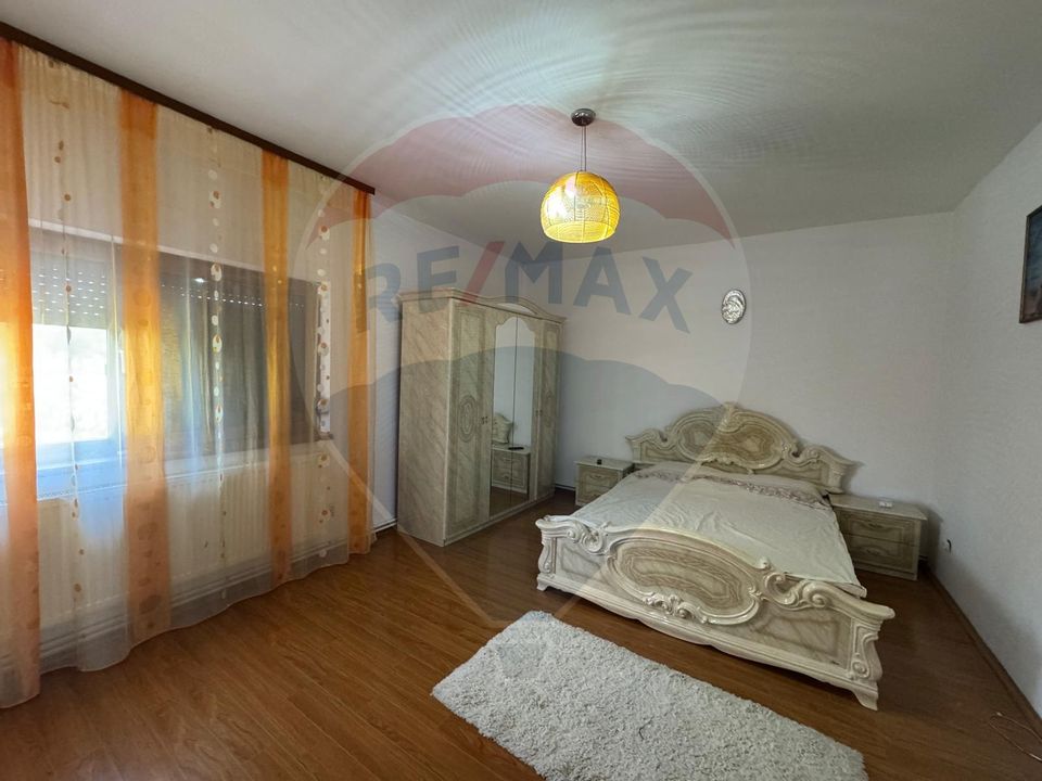 6 room House / Villa for sale