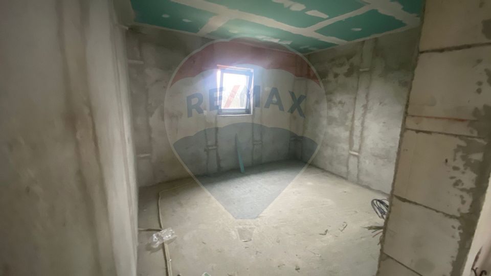 House / Villa with 4 rooms for sale, Nucet, Dambovita.