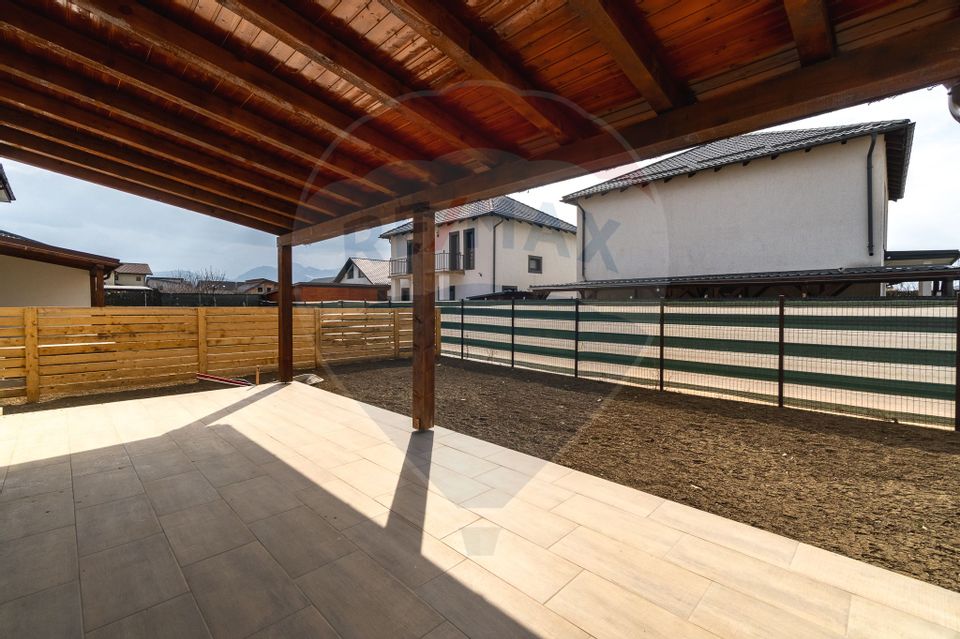 4 room House / Villa for sale