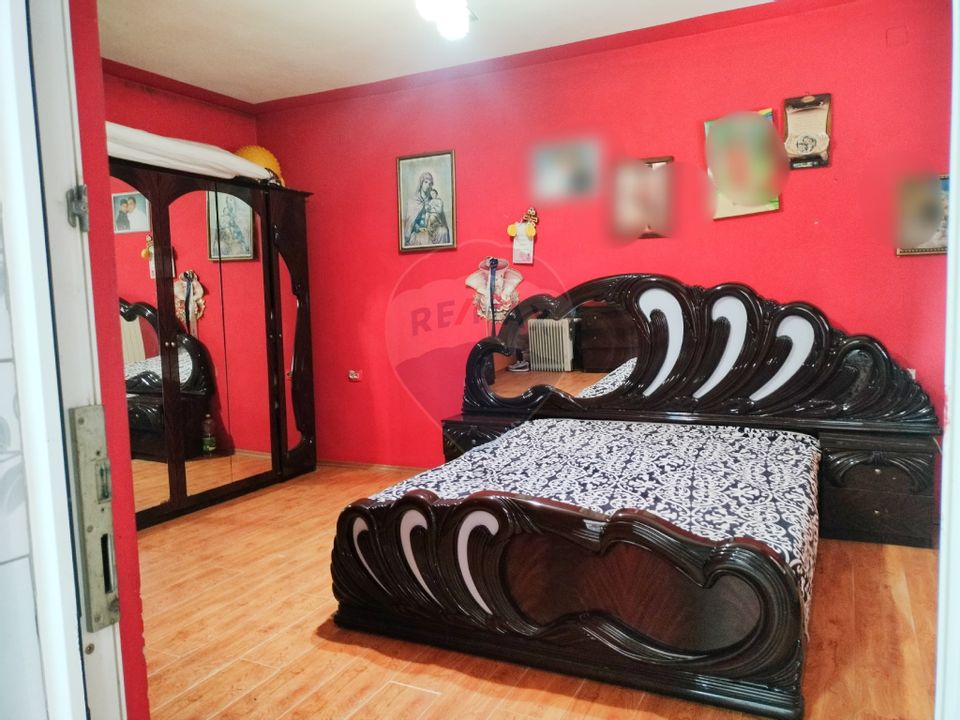 6 room House / Villa for sale