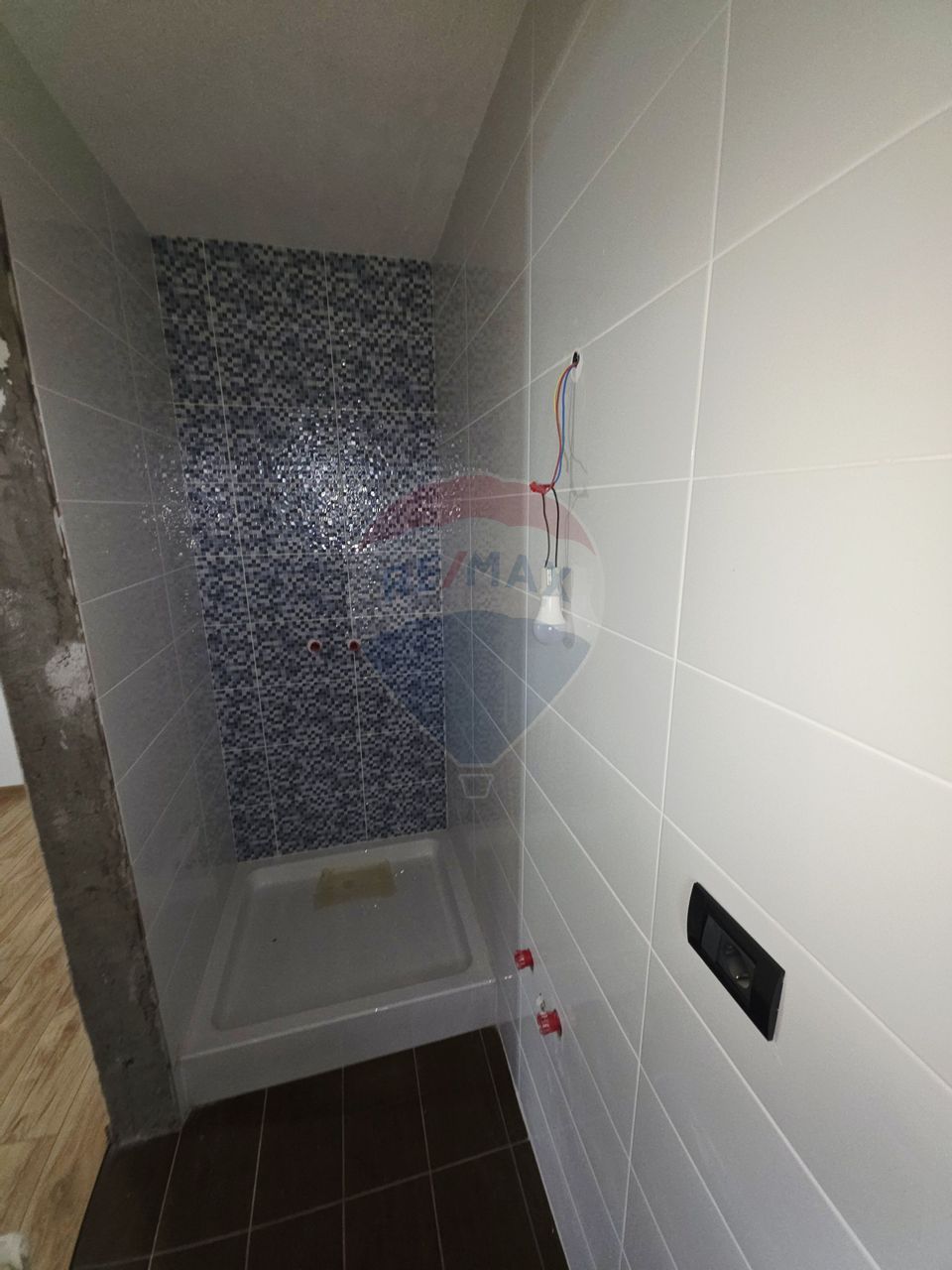 Casa  si  teren zona Balaurul