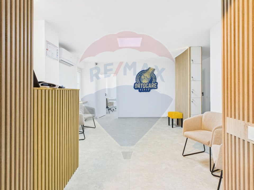 72sq.m Commercial Space for sale, Centrul Civic area