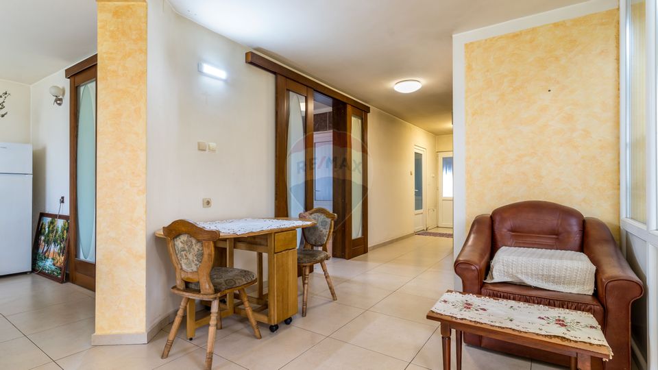 6 room House / Villa for sale, Central area