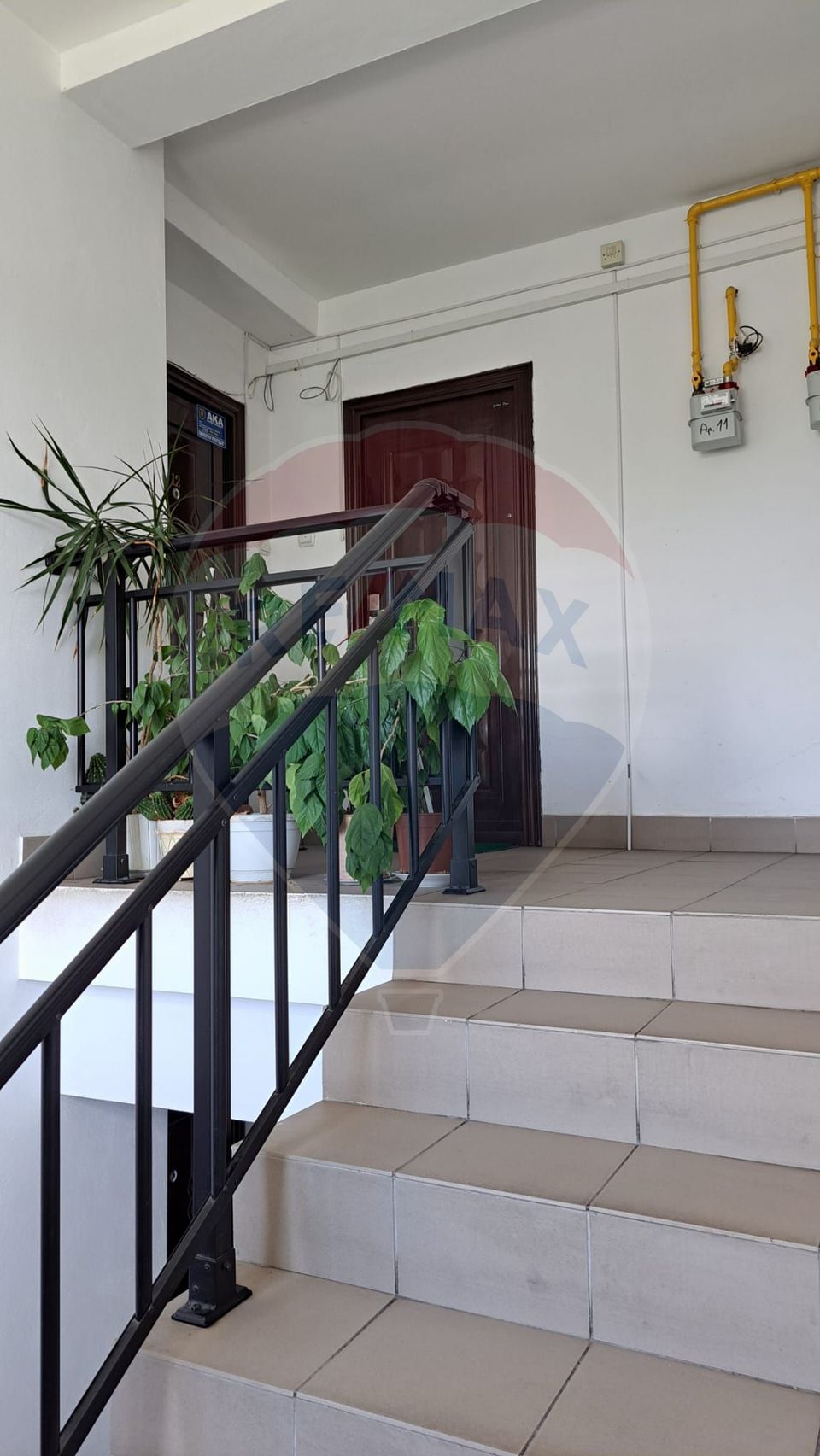 Apartament spatios - zona centrala Otopeni