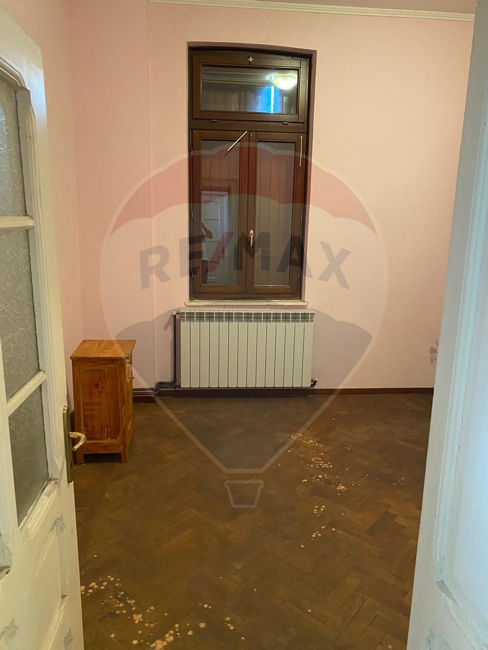 5 room House / Villa for sale, Central area