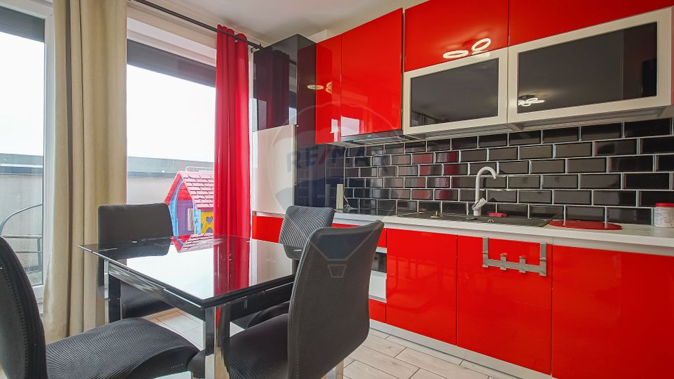 3 room Apartment for sale, Tractorul area