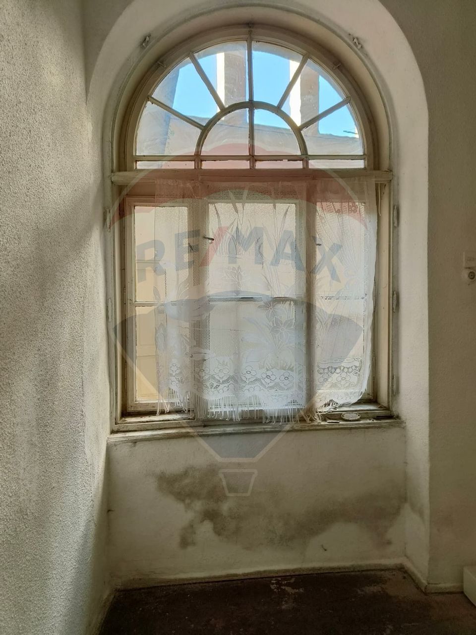 Apartament de vânzare în Palatul Berde, strada Horea