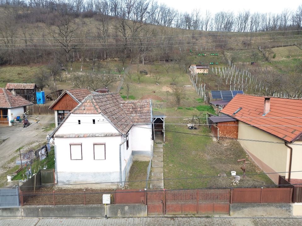 Casă  la țară in Transilvania - sat sasesc Păucea, jud. Sibiu