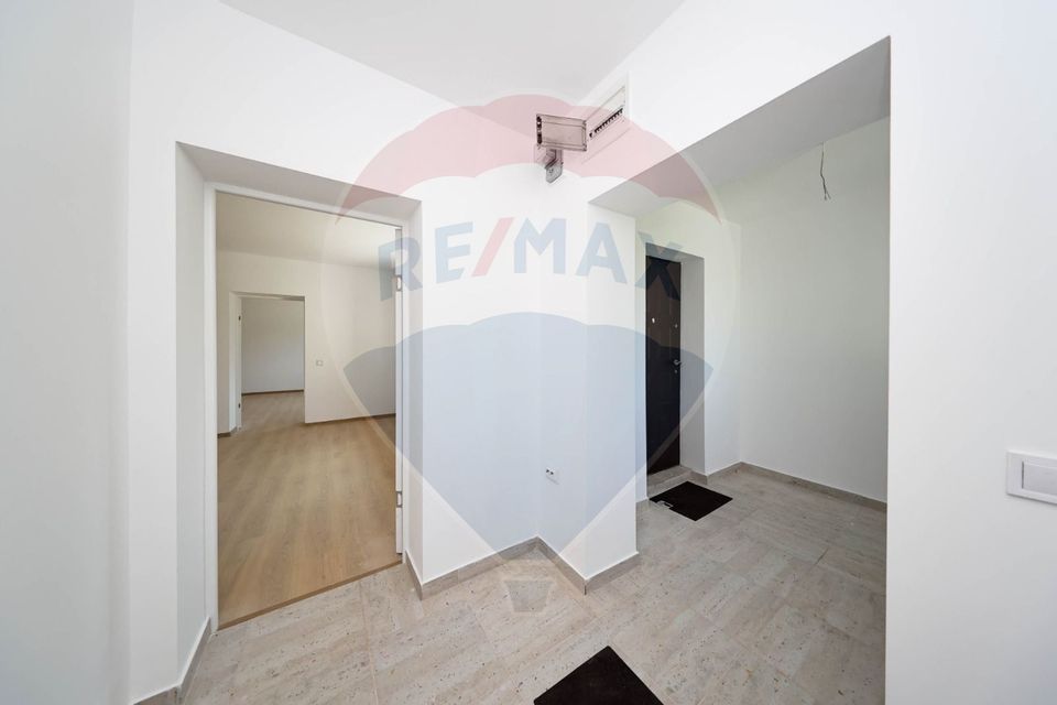 Casa renovata cu teren generos