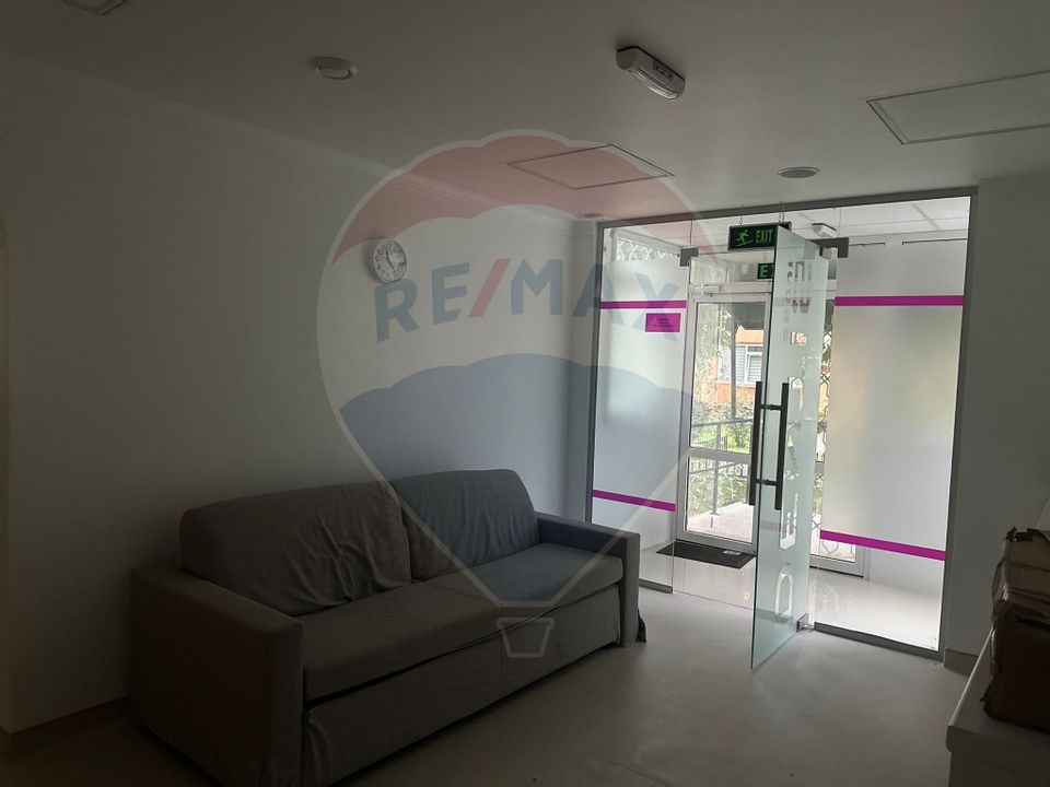 38sq.m Commercial Space for rent, Darmanesti area