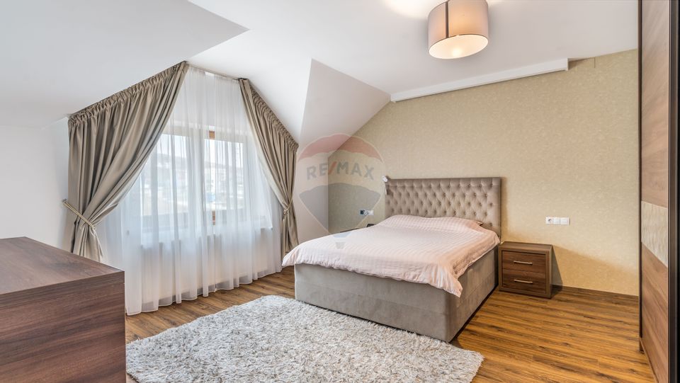16 room Hotel / Pension for sale
