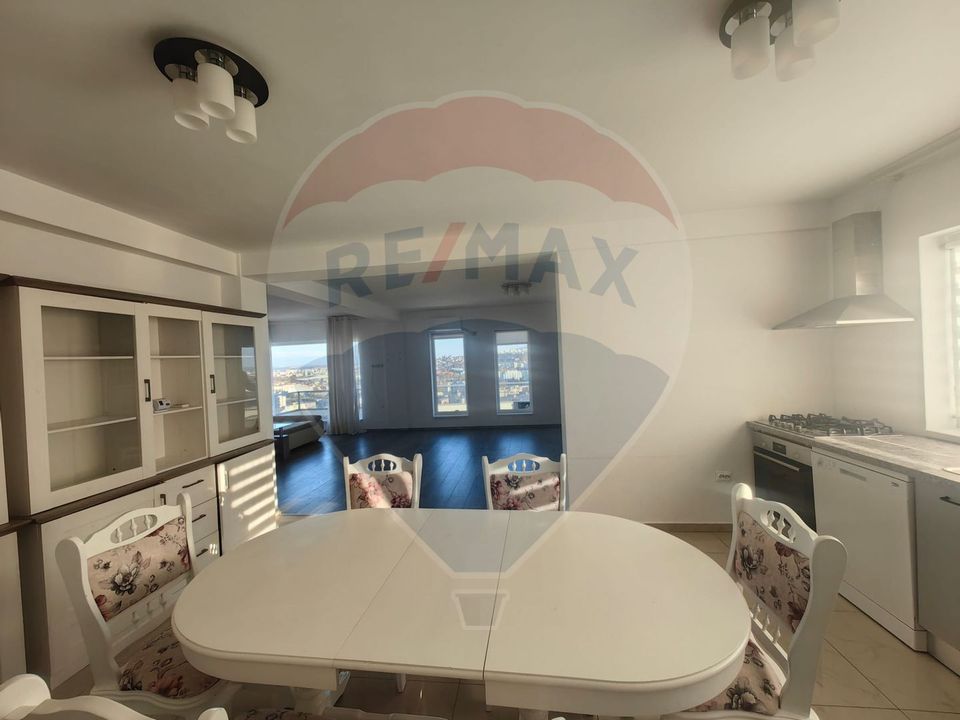 Casă tip duplex 4 camere de inchiriat