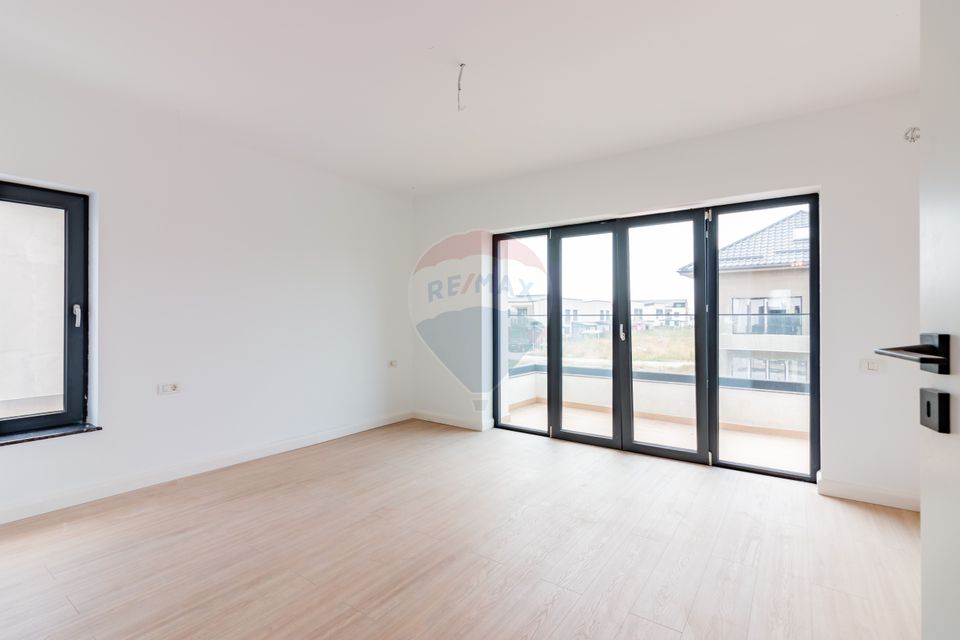 Villa 6 bedrooms | Generous Courtesy | Tunari - North