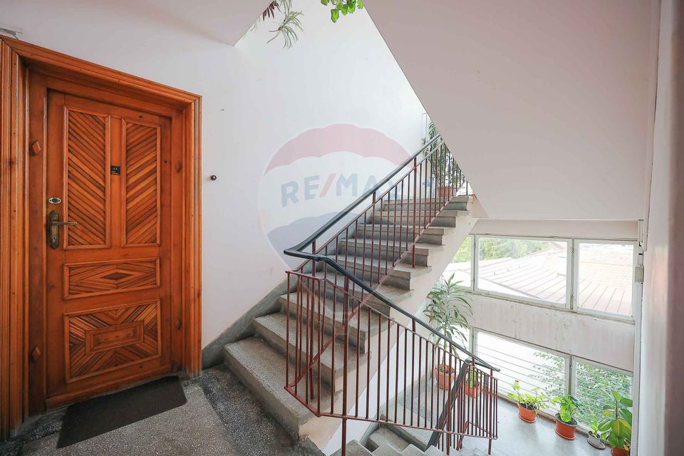 3 room Apartment for sale, Cantemir area