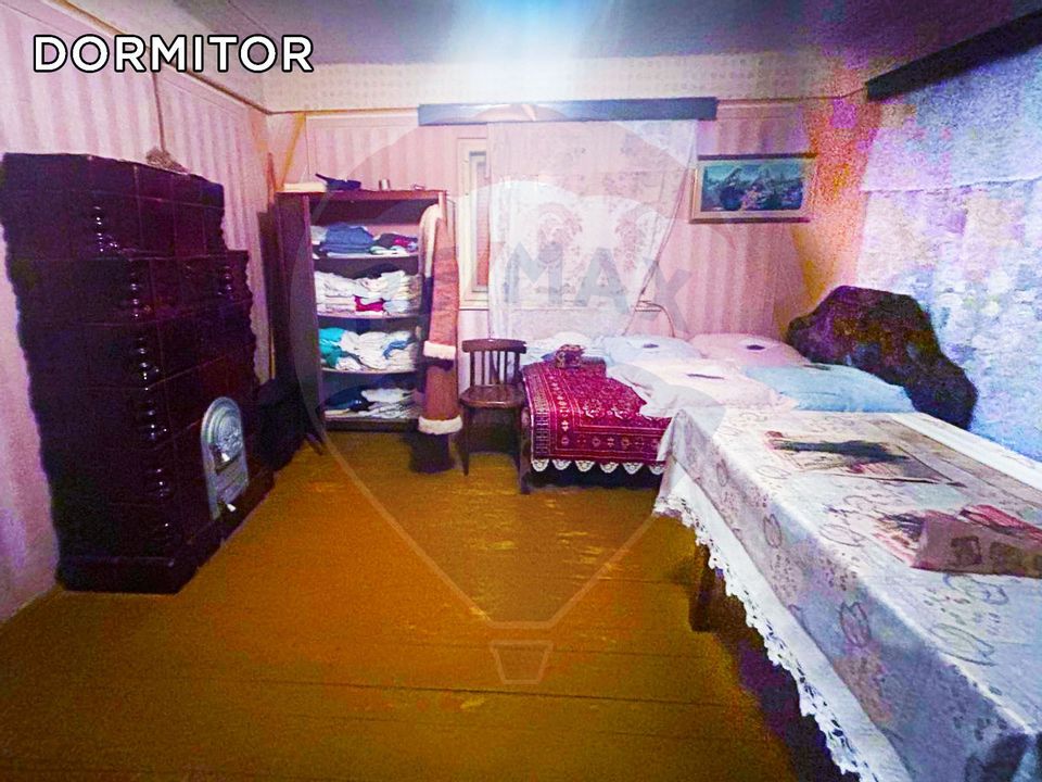 Casă din caramida cu 4 camere de vânzare in Bucumi MM langa DN