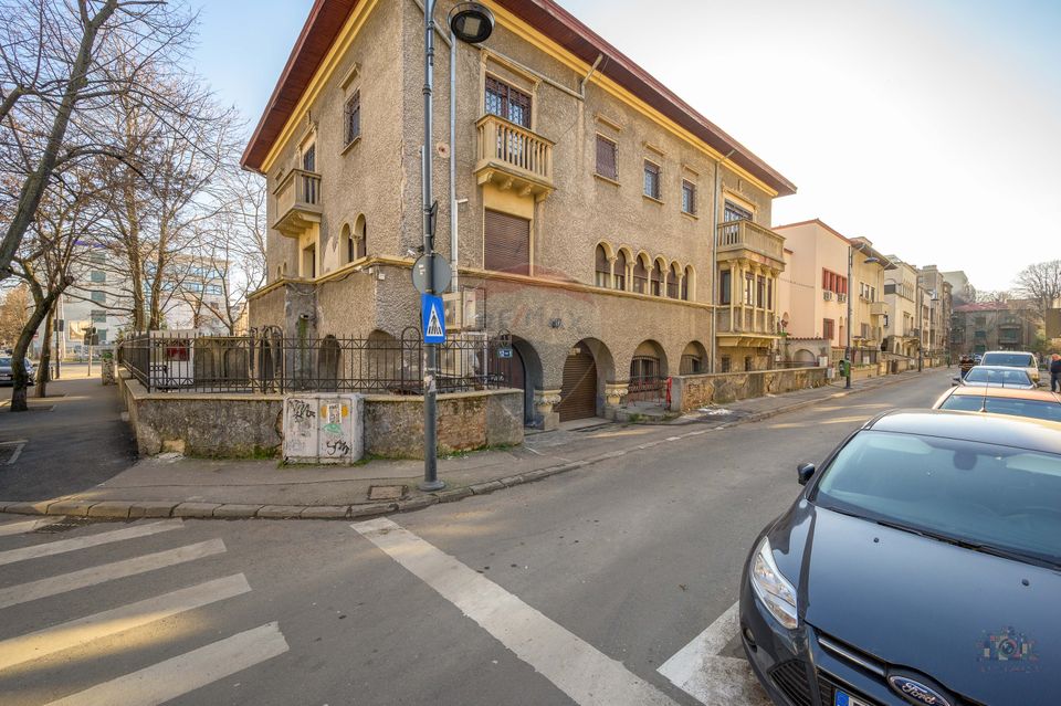 Vila cu arhitectura florentina | Proprietate rara in zona Dorobanti