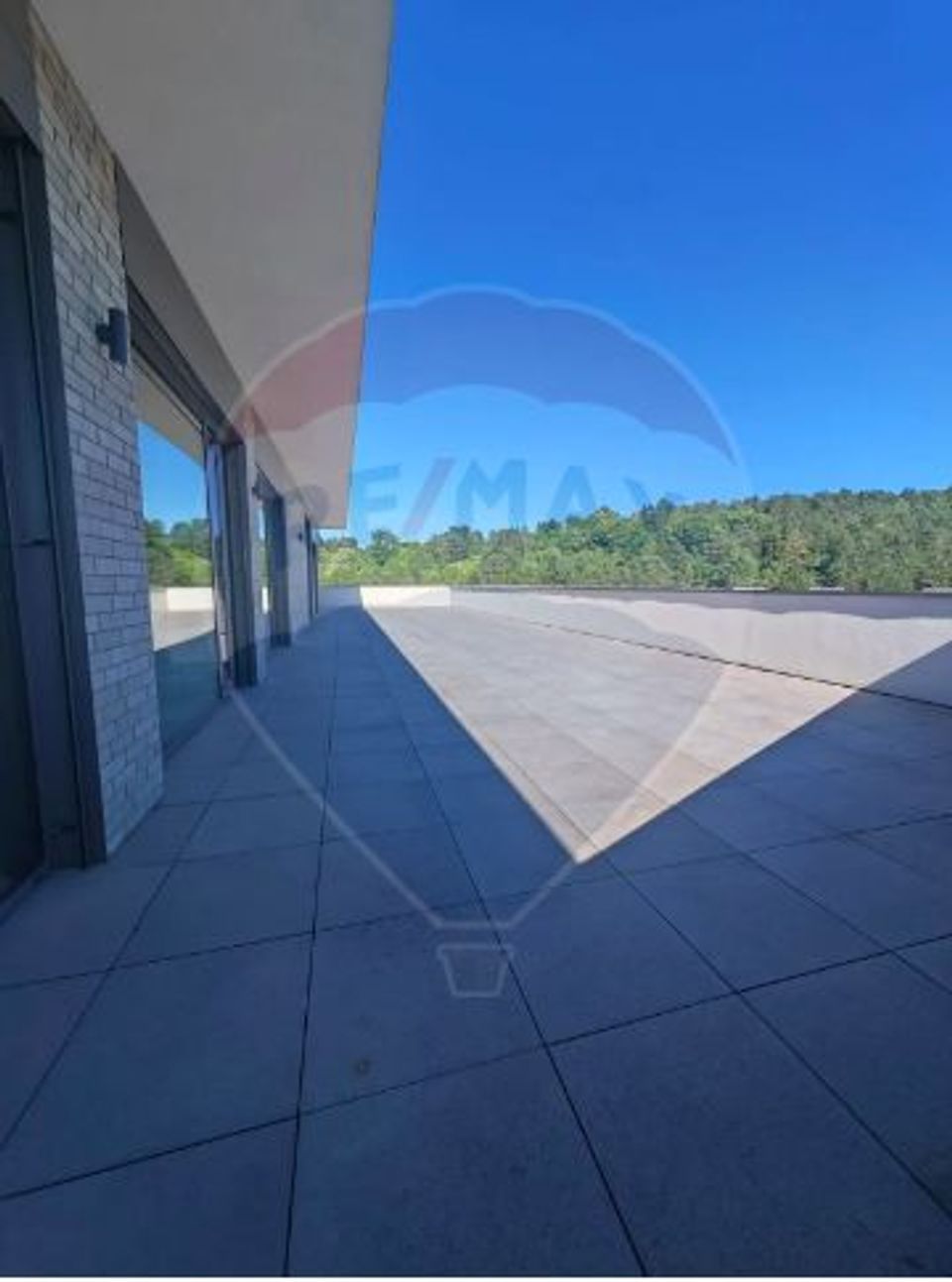 Spațiu de birouri  spre vânzare cu terasă - Mănăstur