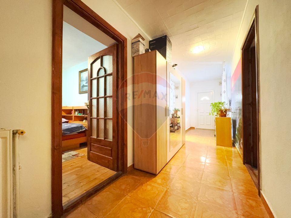 Casă de vanzare in Bazosu Nou