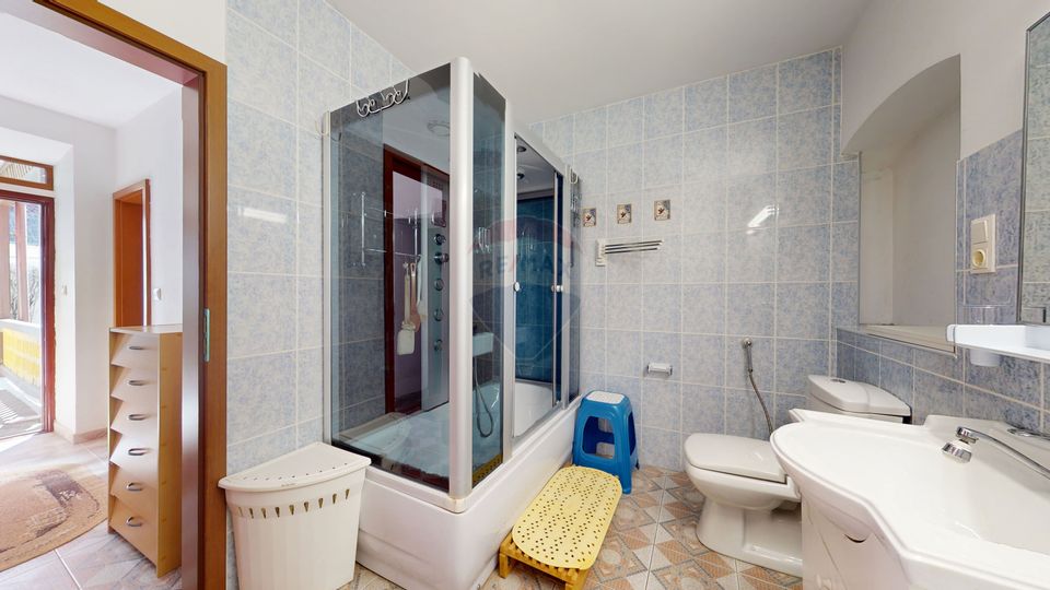 Casă autentică mocănească | Grădină 881 mp | Zonă liniștită | Săcele