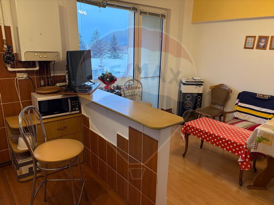 4 room Apartment for sale, Centrul Civic area