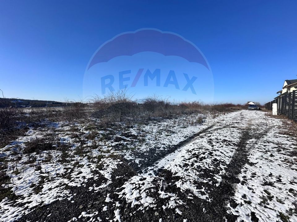 Teren intravilan 500mp, langa lac, acces drum principal - Corbeanca