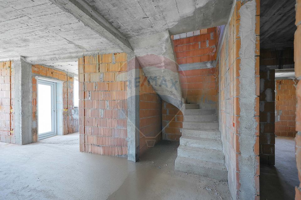 De vânzare casă cu un proiect deosebit, la roșu , Str. Gheorghe Doja